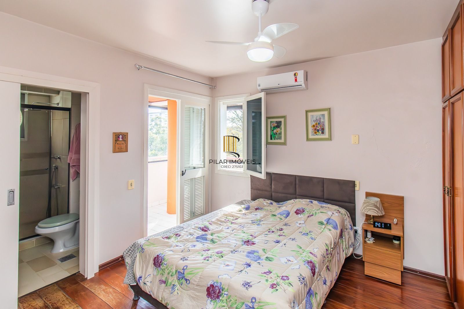 Apartamento panorâmico com três dormitórios, garagem