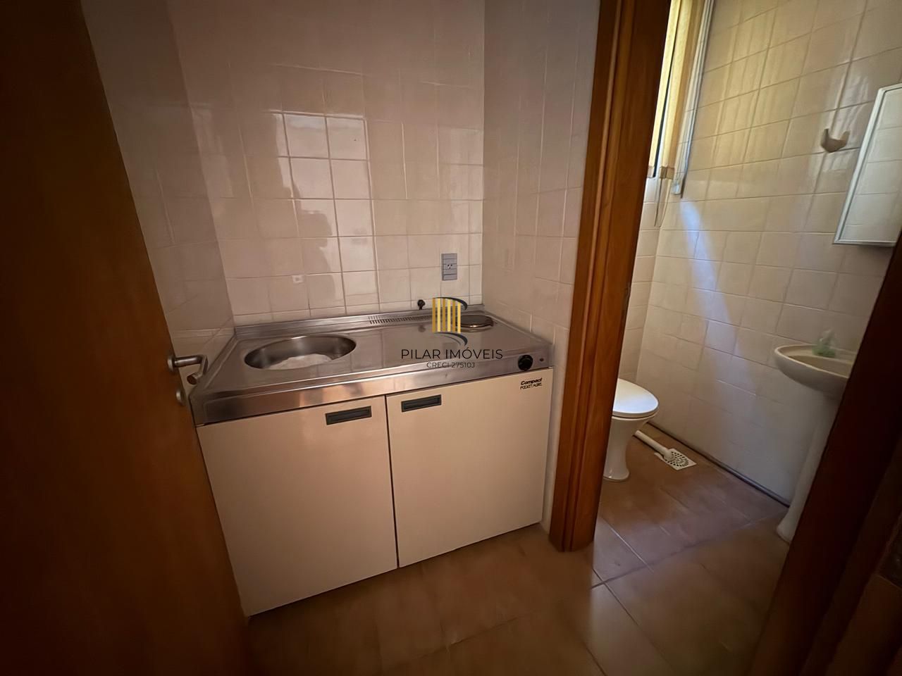Sala/comercial 41,66 no Menino Deus