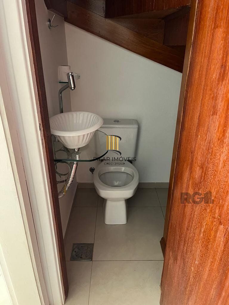 Casa Condominio para Venda - 70m², 2 dormitórios, sendo 1 suites, 2 vagas - Cavalhada