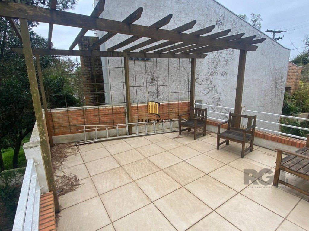 Casa em condomínio- 3 dorm. - 5 vagas -  270m² condomínio cantegril Viamão