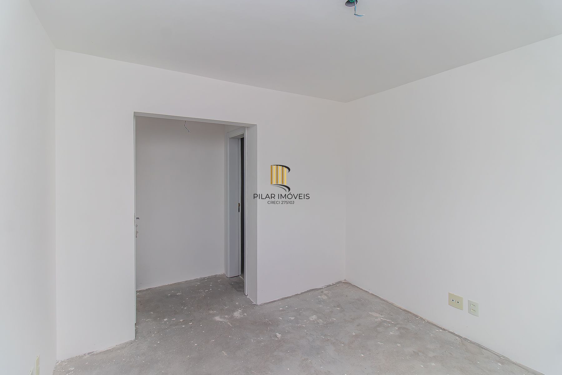 APARTAMENTO COBERTURA - 2 DORMS - 2 VAGAS - 166,21 m² - TRISTEZA