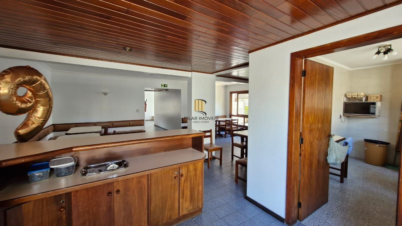 Apartamento na Av. Getulio Vargas com 3 dormitórios sendo uma suíte, 1 garagem