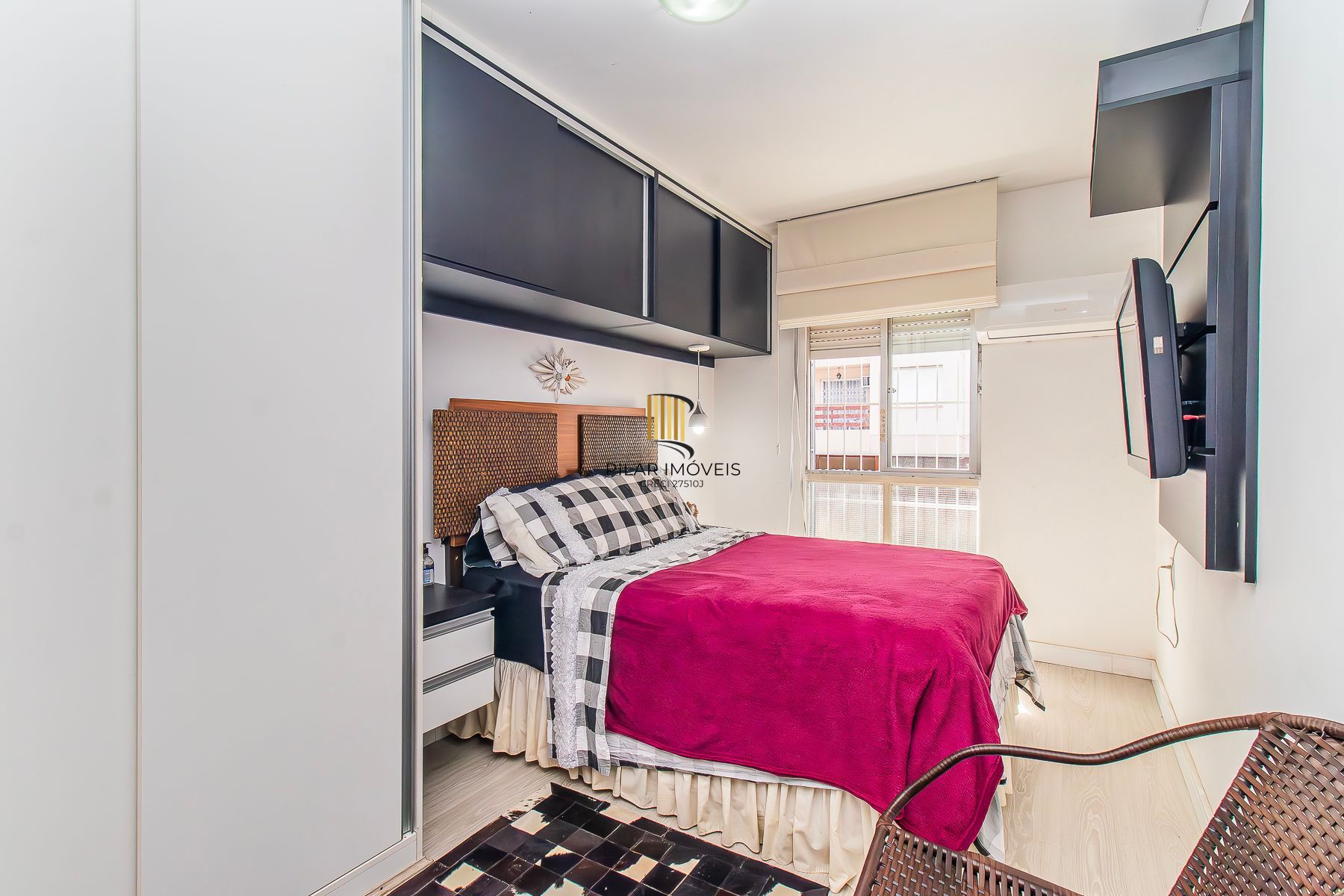 Apartamento dois dormitórios 68,00m² no bairro Glória