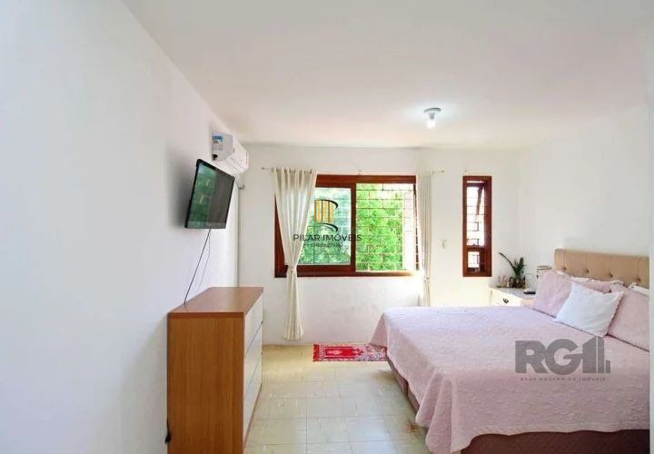 casa - 4 dorms. - 2 vagas - 200 m² - Partenon