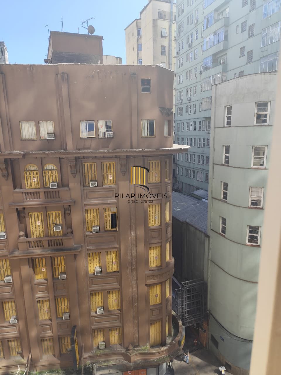 Sala Comercial na rua Andrade Neves - Centro Histórico