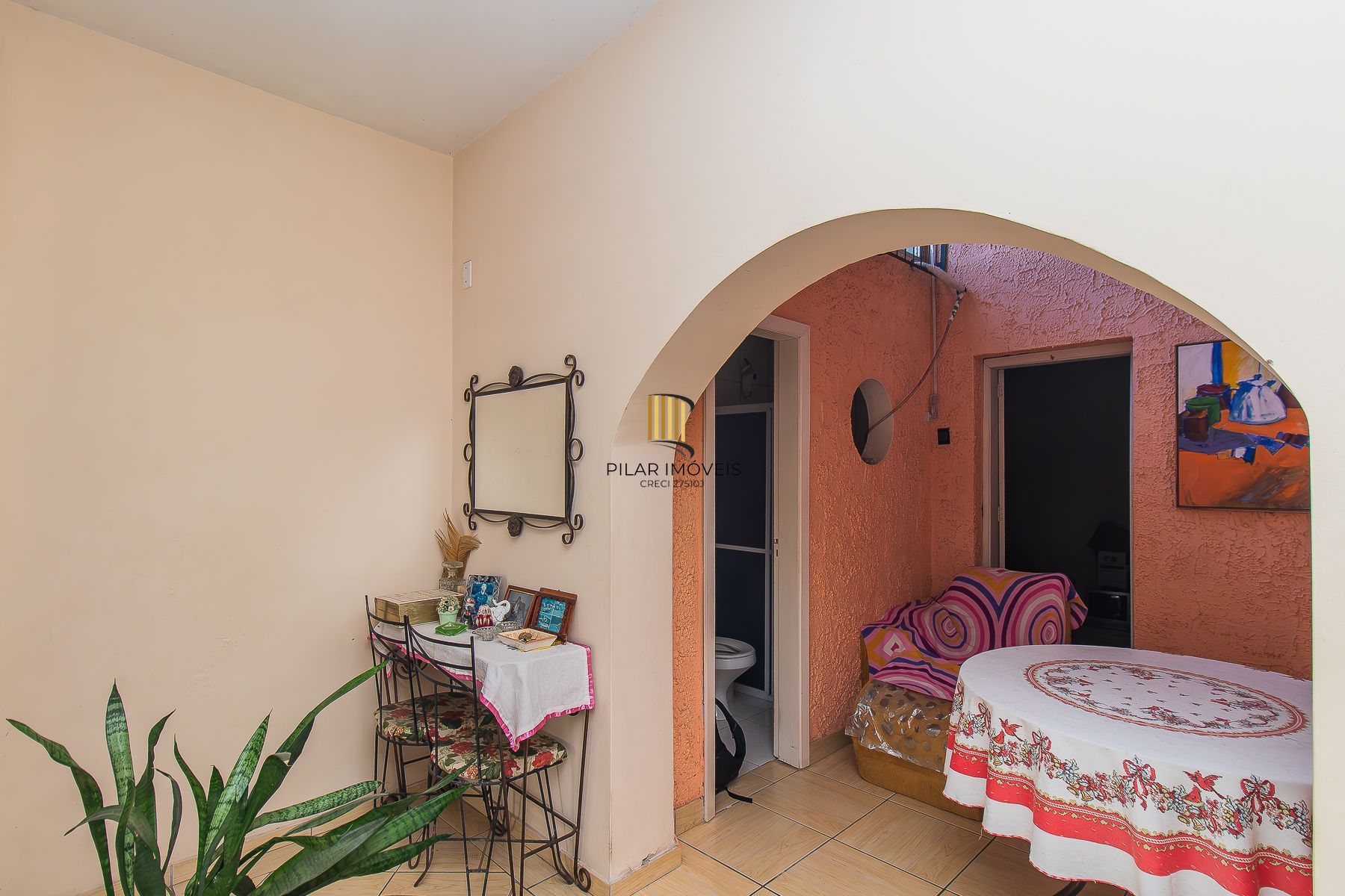 Casa 4 dormitórios - 1 vaga -  330m² Menino Deus