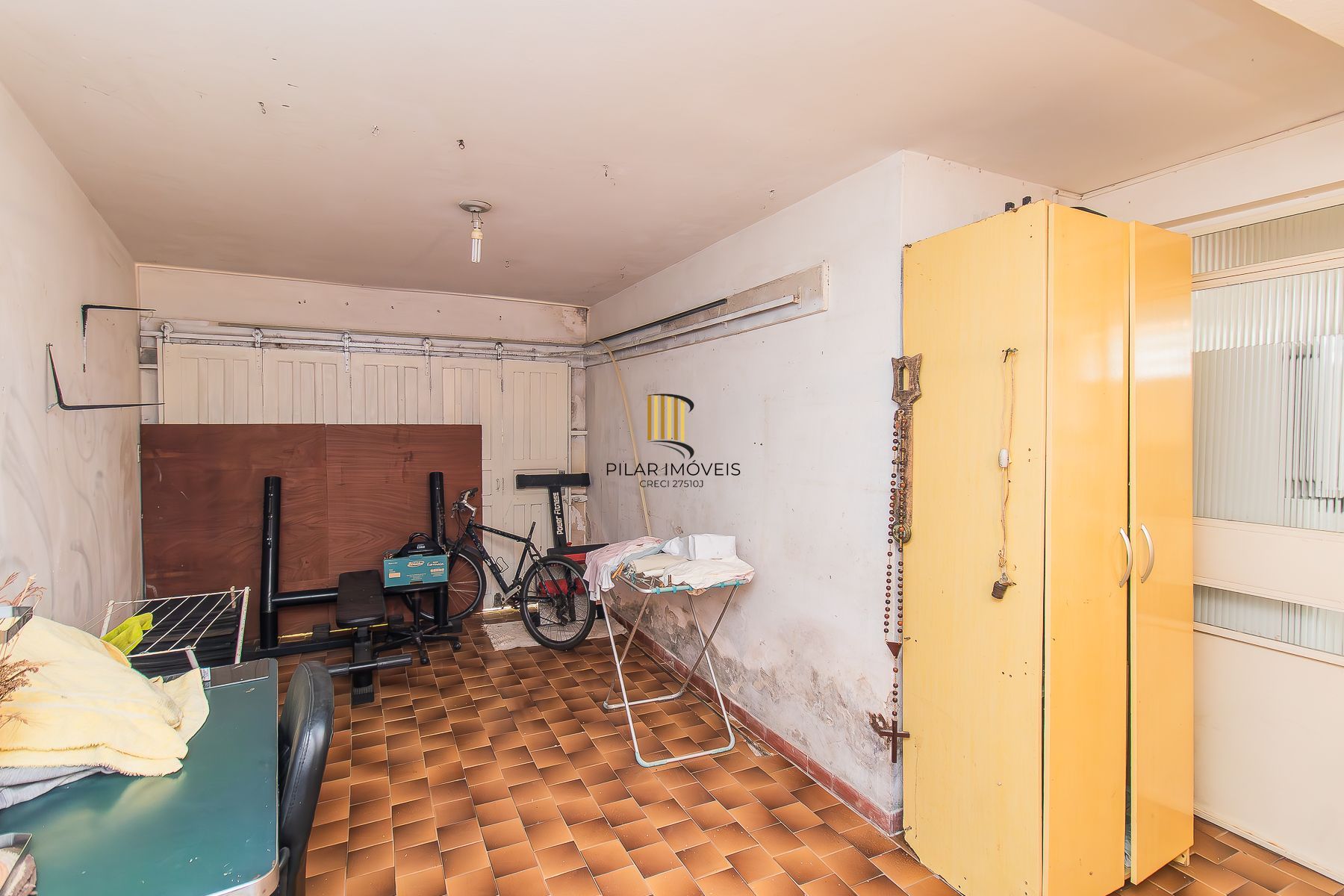 3 Dormitórios, com lareira, churrasqueira e piscina