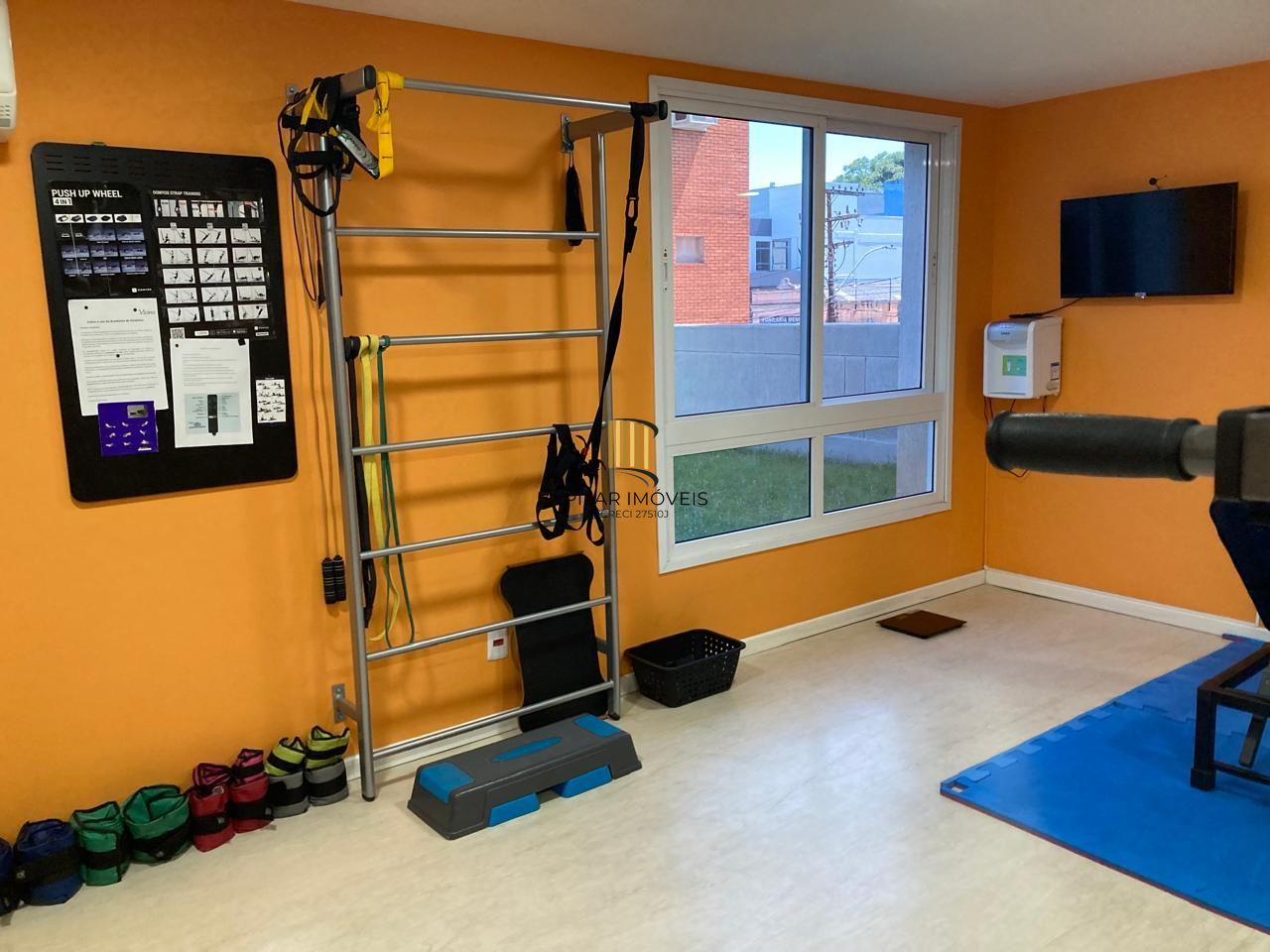 Apartamento 2 dormitórios com suíte e vaga coberta escriturada