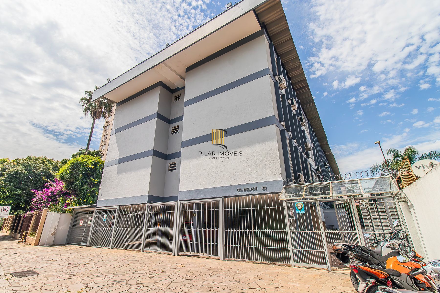 Apartamento dois dormitórios 68,00m² no bairro Glória