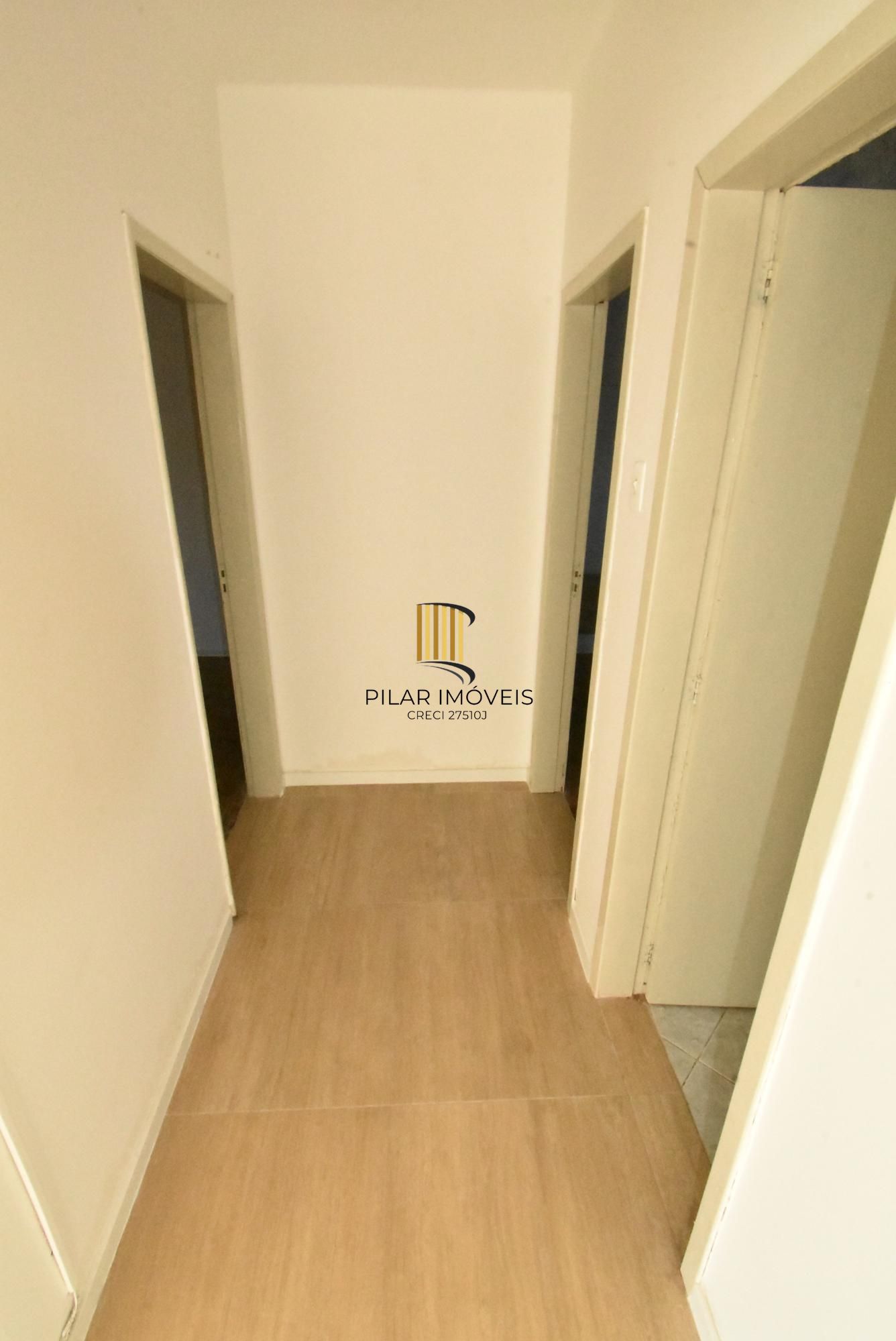 Apartamento de 4dormitórios, sendo uma suite churrasqueira e sacada 85m2 bairro Menino Deus.