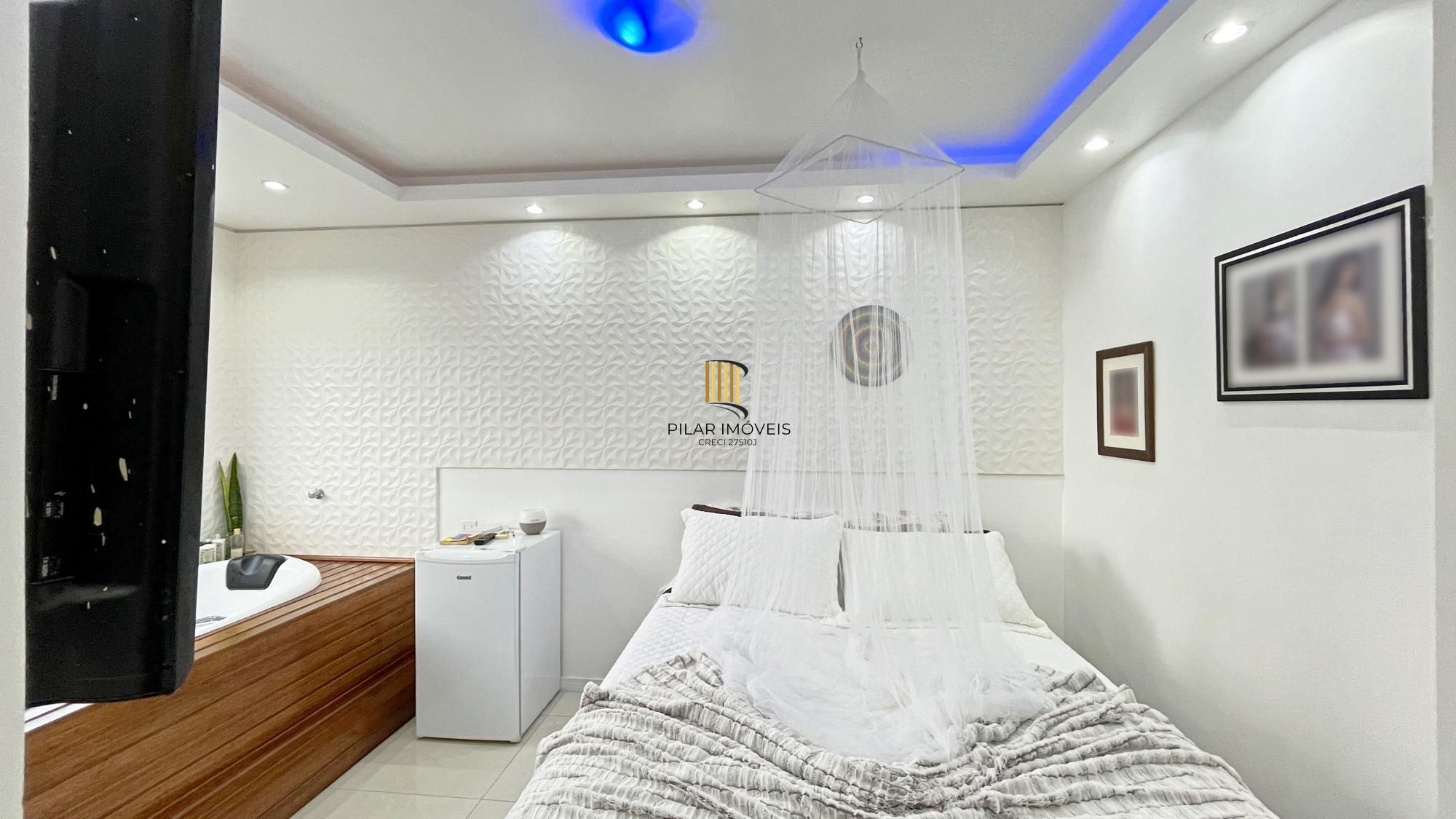 Apartamento 82m² - três dormitórios, suíte, duas vagas de garagem