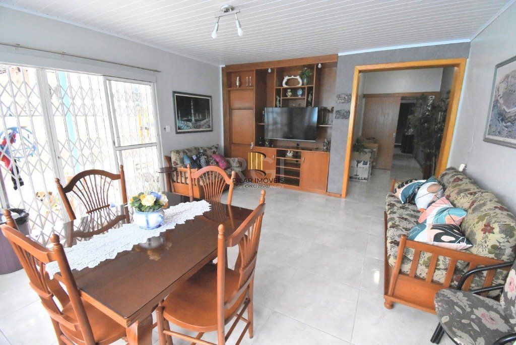 Casa para Venda - 270m², 4 dormitórios, Azenha