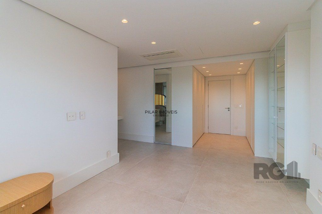 apartamento - 4 dormitórios - 4 vagas - 388,44 m² - Moinhos de Vento