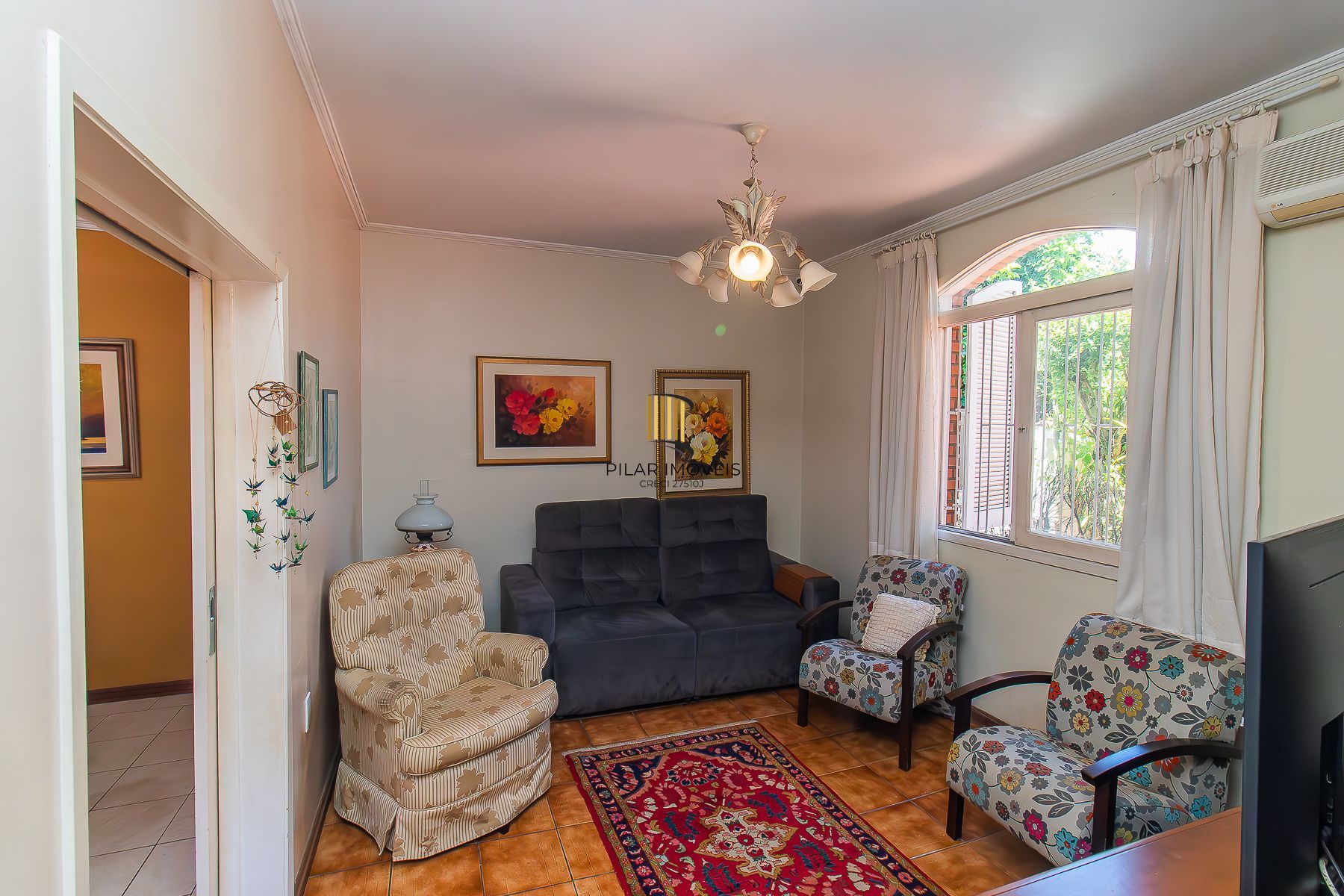 Casa com 5 dormitórios e muito mais