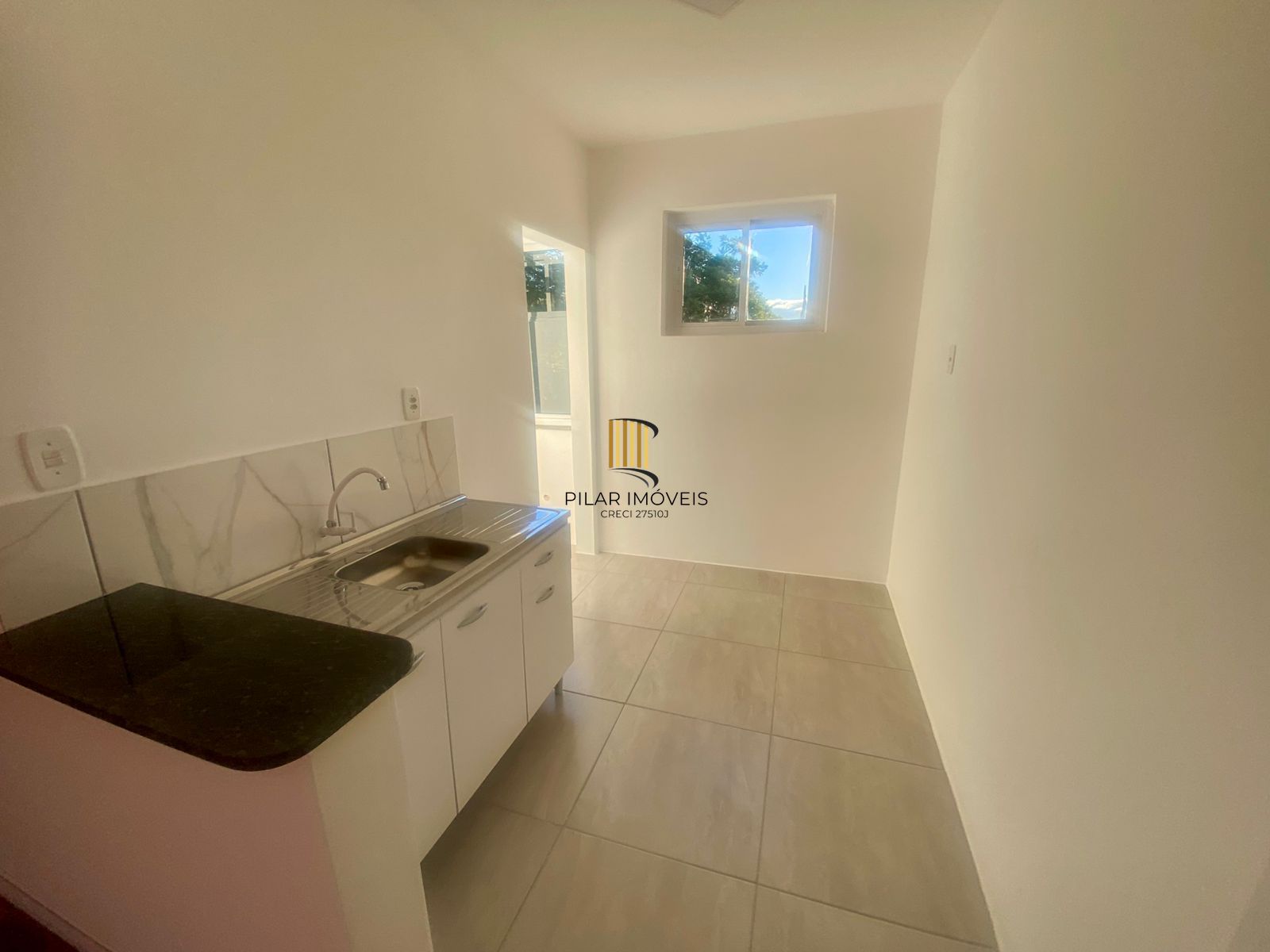 Apartamento 2 dormitórios reformado 50m2 bairro Menino Deus