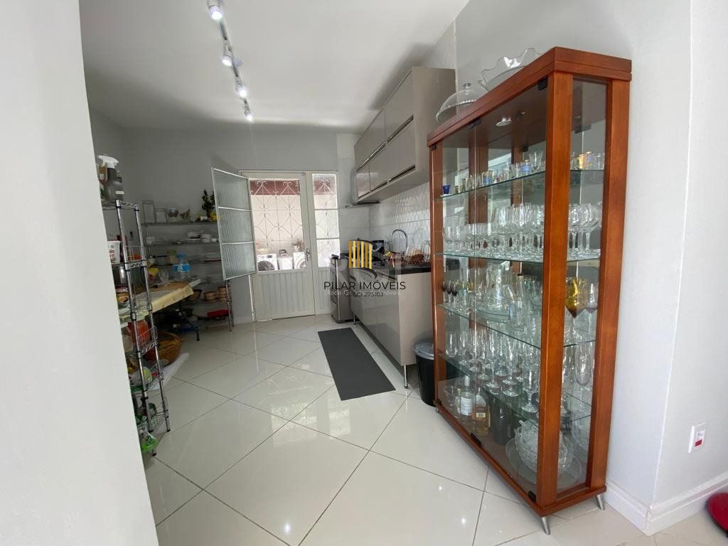 casa - 4 dormitórios - 3 vagas - 170 m² - Menino Deus
