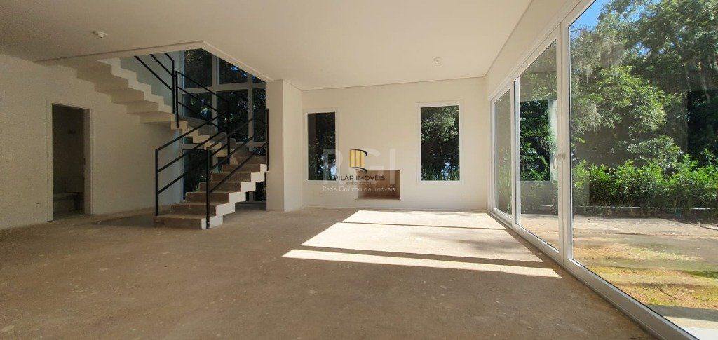 Casa Condominio para Venda - 459.77m², 3 dormitórios, sendo 3 suites, 3 vagas - Pedra Redonda