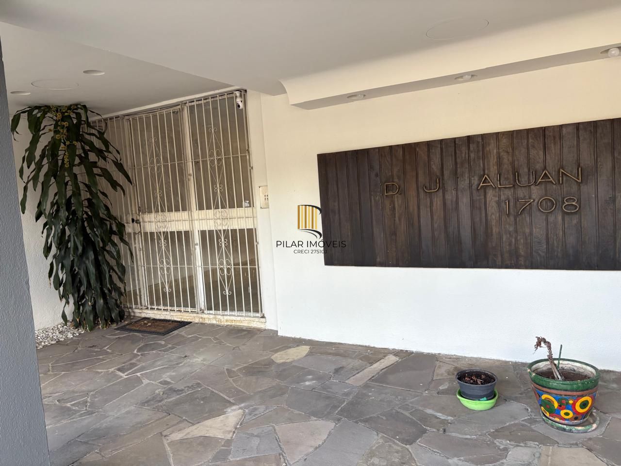Apartamento 62m², dois dormitórios no bairro Glória