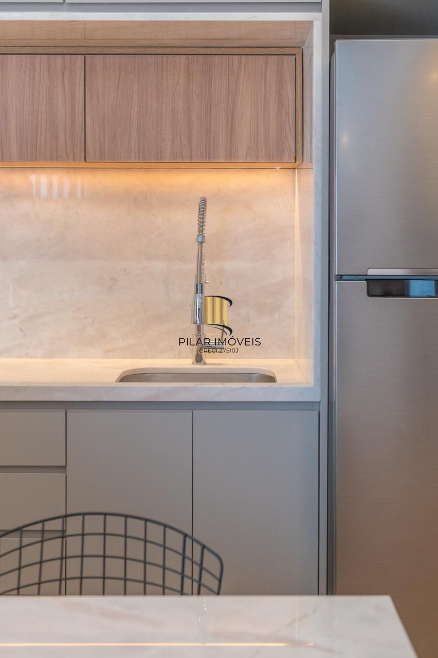 Apartamento tipo Stúdio, um dormitório em frente à Rendenção