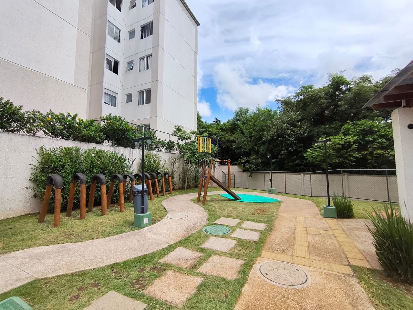 Apartamento 2 D  1 vaga