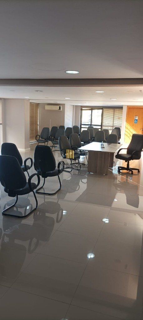 sala - 30,23 m² - Menino Deus