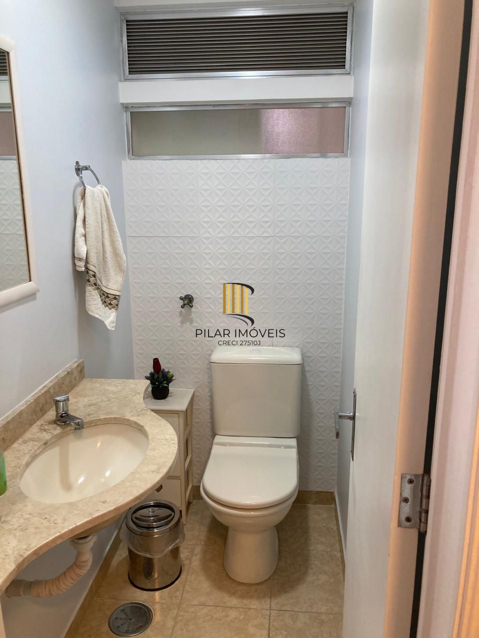 Apartamento 3 dormitórios no bairro Menino Deus