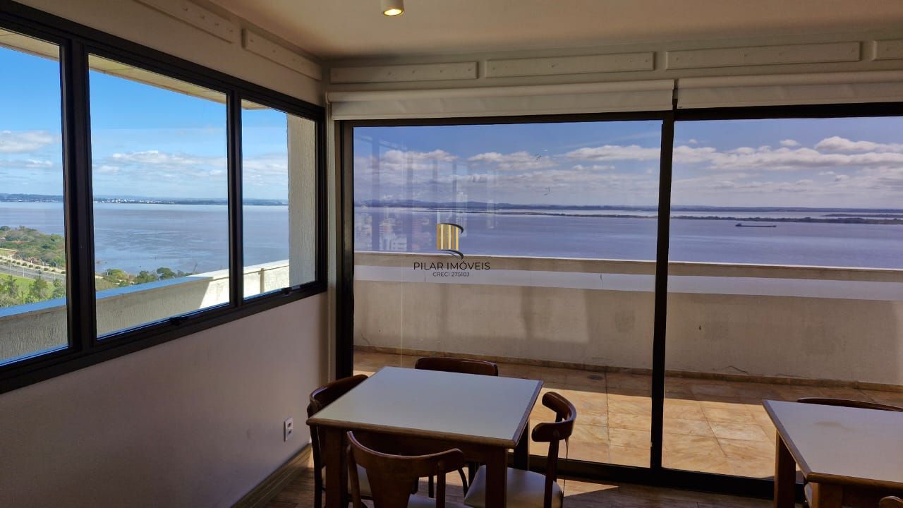 Apartamento de frente para o Guaíba/Parque Marinha do Brasil, com 3 dormitórios, 2 garagens cobertas