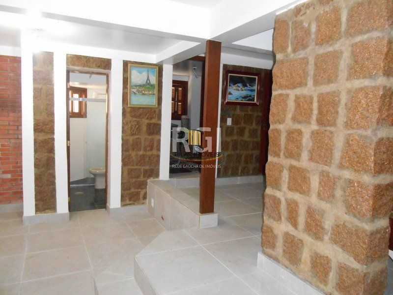 Casa para Venda - 430m², 3 dormitórios, sendo 1 suites, 2 vagas - Vila Nova