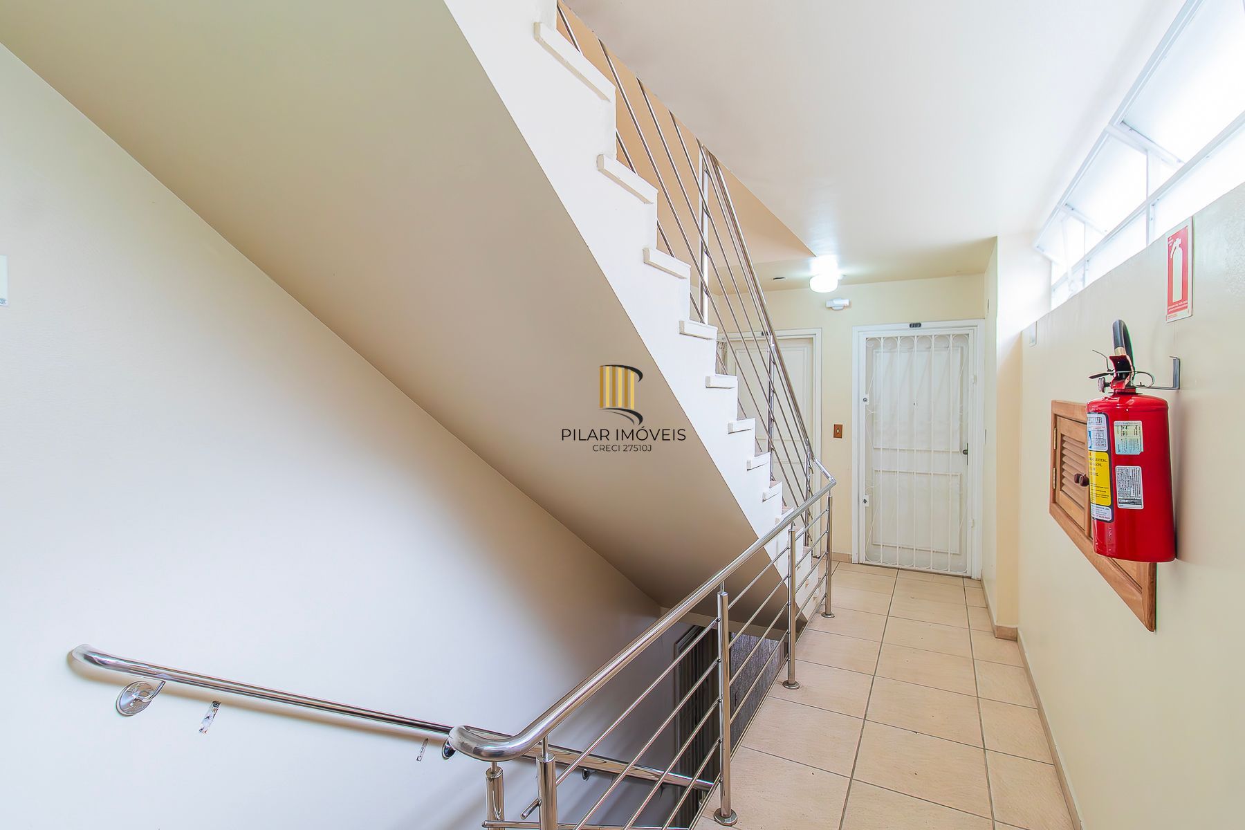 Apartamento para Venda - 92.44m², 3 dormitórios, sendo 1 suites, 1 vaga - Menino Deus