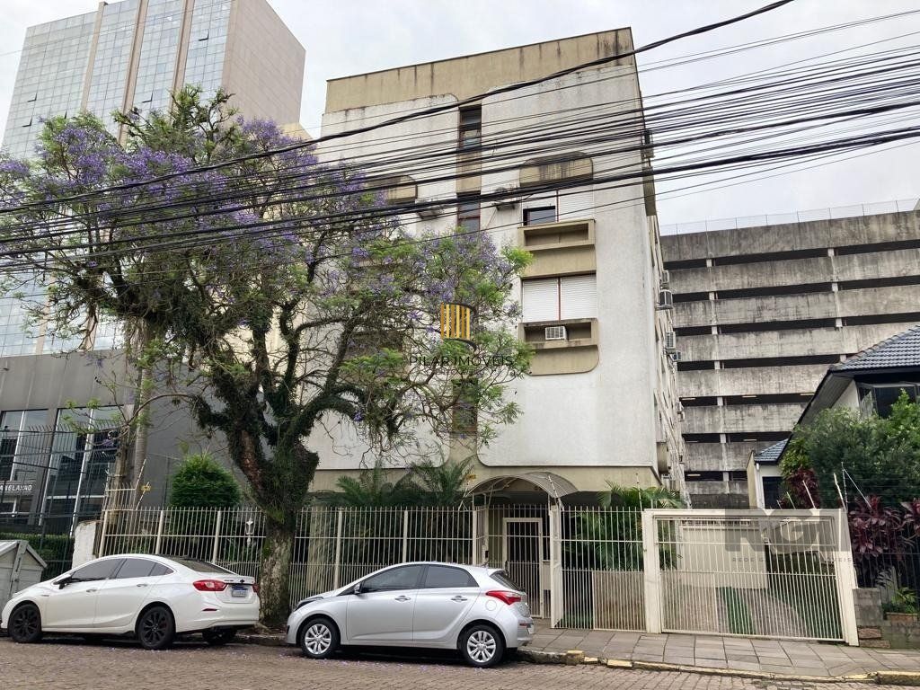 Apartamento - 3 dormitórios - 144,71 m² - Menino Deus