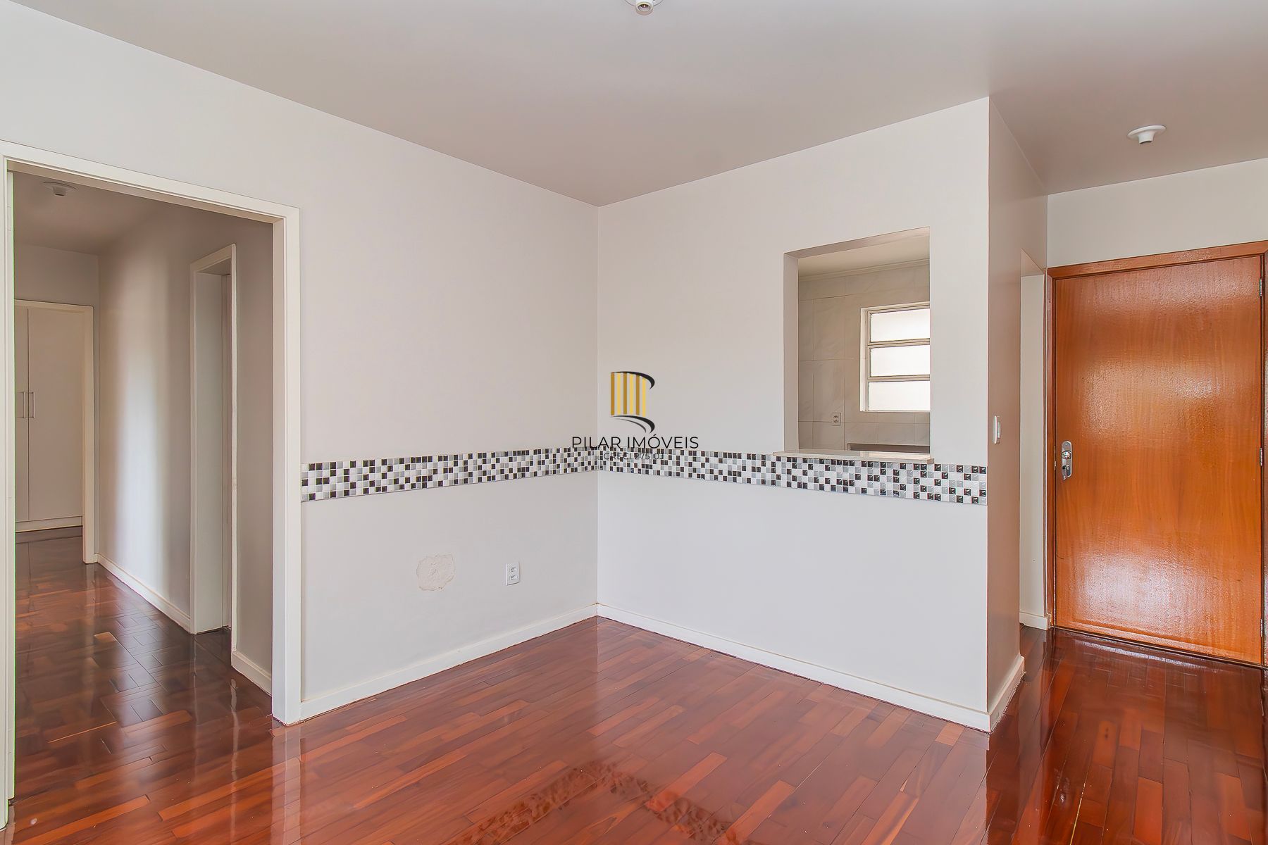 Apartamento para Venda - 92.44m², 3 dormitórios, sendo 1 suites, 1 vaga - Menino Deus