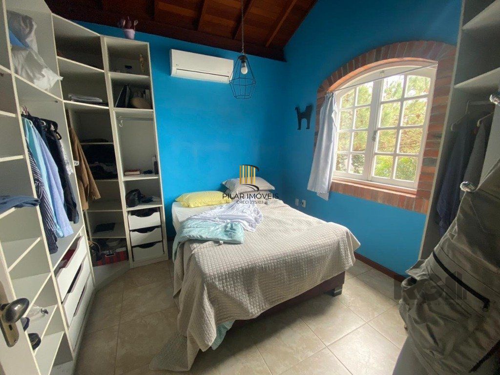 Casa em condomínio- 3 dorm. - 5 vagas -  270m² condomínio cantegril Viamão