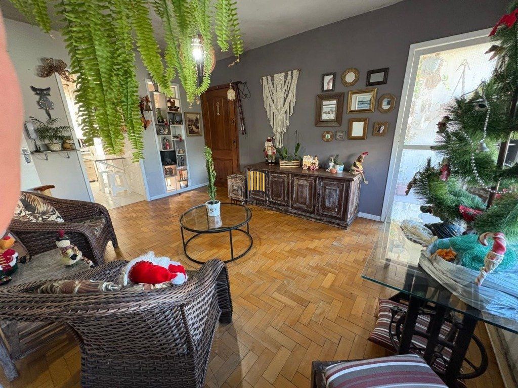 Apartamento  2 Dormitórios 140m² Menino Deus