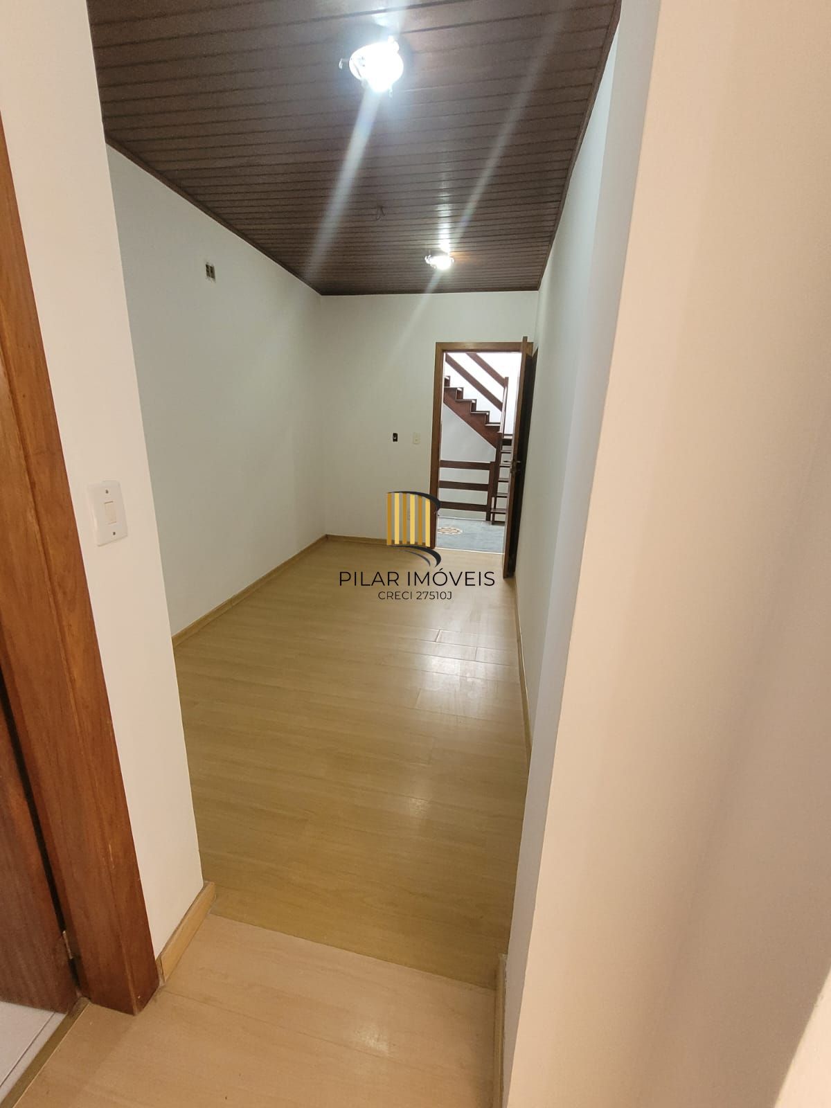Casa no bairro Ipanema com 291 m² de área privativa e 8 garagens