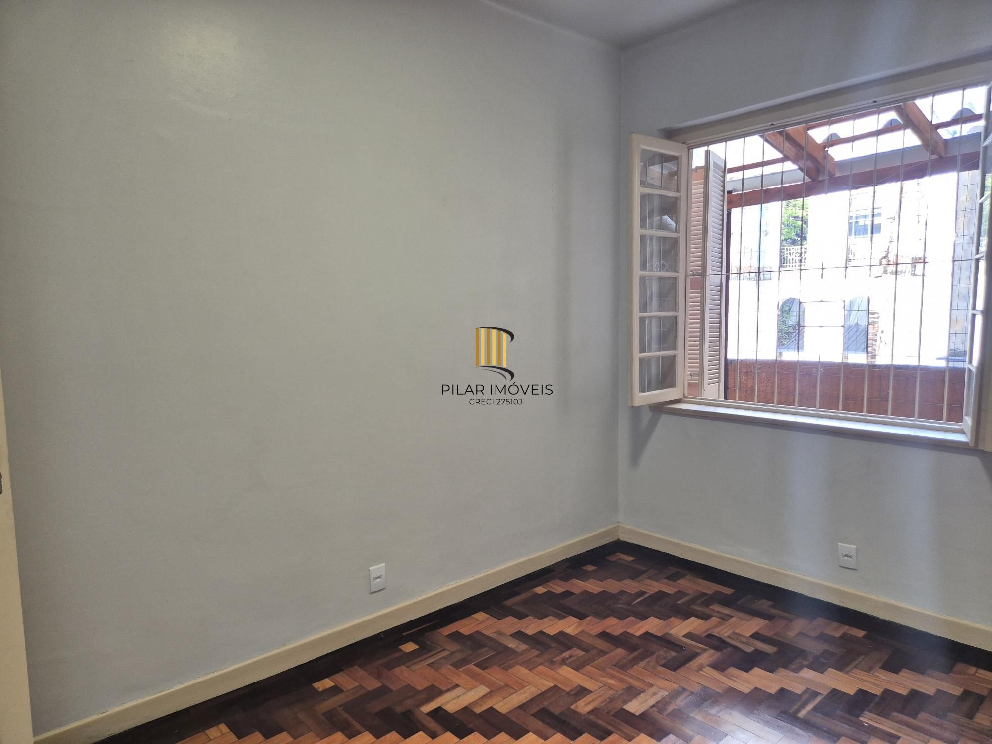 2 dormitório com área externa e churrasqueira