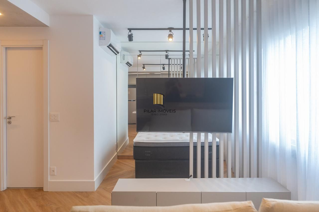 Apartamento tipo Stúdio, um dormitório em frente à Rendenção