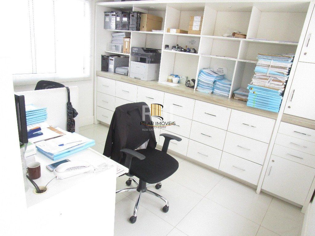 Casa para Venda - 227m², 4 dormitórios, 1 vaga - Menino Deus