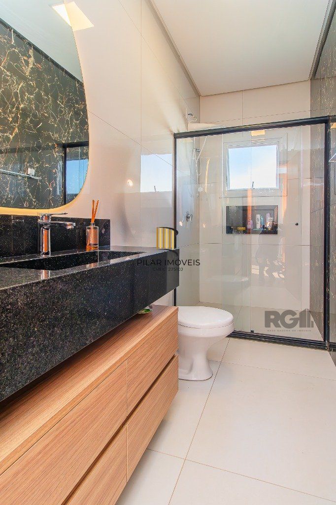 Casa Condominio para Venda - 170m², 3 dormitórios, sendo 1 suites, 1 vaga - São Lucas