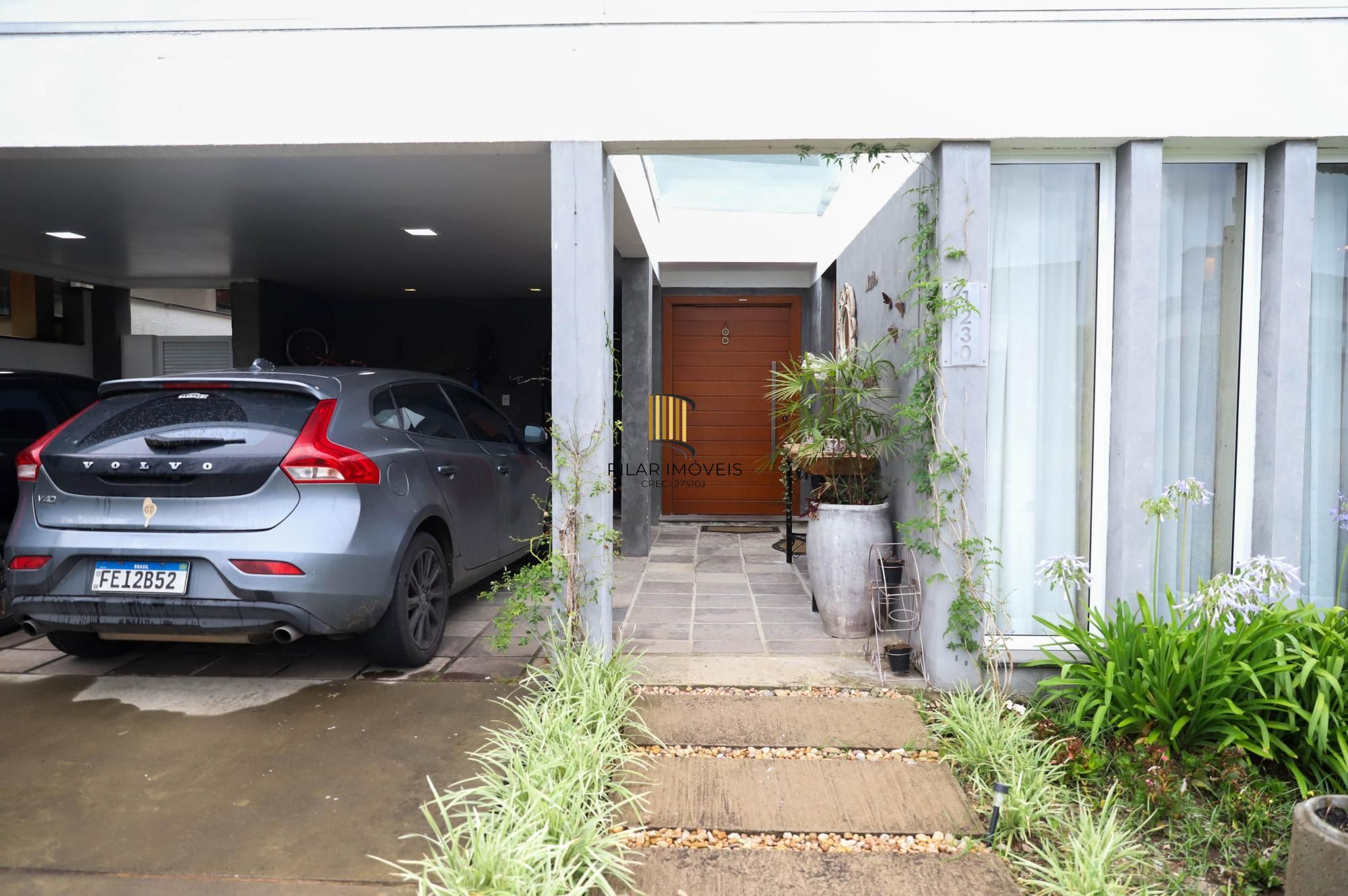 Terraville com 5 suítes