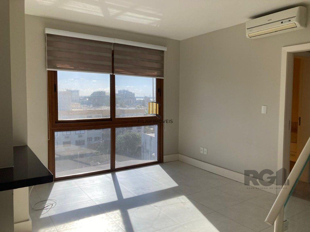APARTAMENTO DE COBERTURA - 2 dorms. - 1 vaga - 118,02 m² - MENINO DEUS