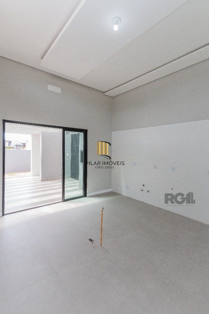 CASA EM CONDOMINIO - 3 dorms.-  3 vagas - 155 m² - GRAVATAÍ