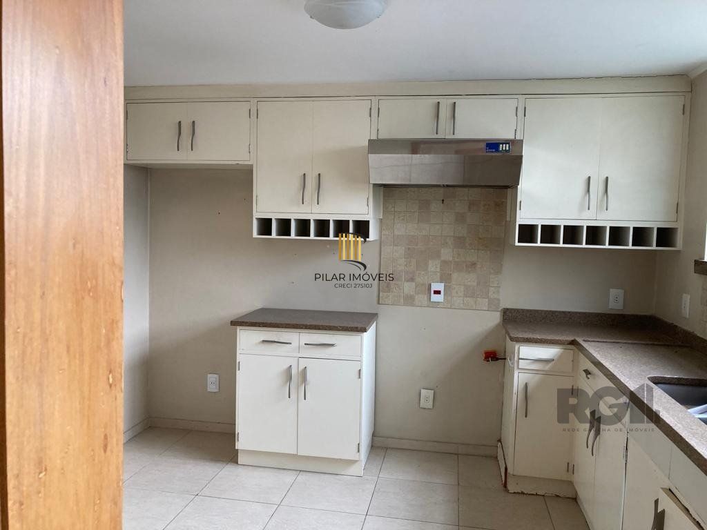Apartamento - 3 dormitórios - 144,71 m² - Menino Deus