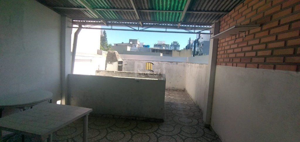 Casa para Venda - 100m², 3 dormitórios, 1 vaga - Menino Deus