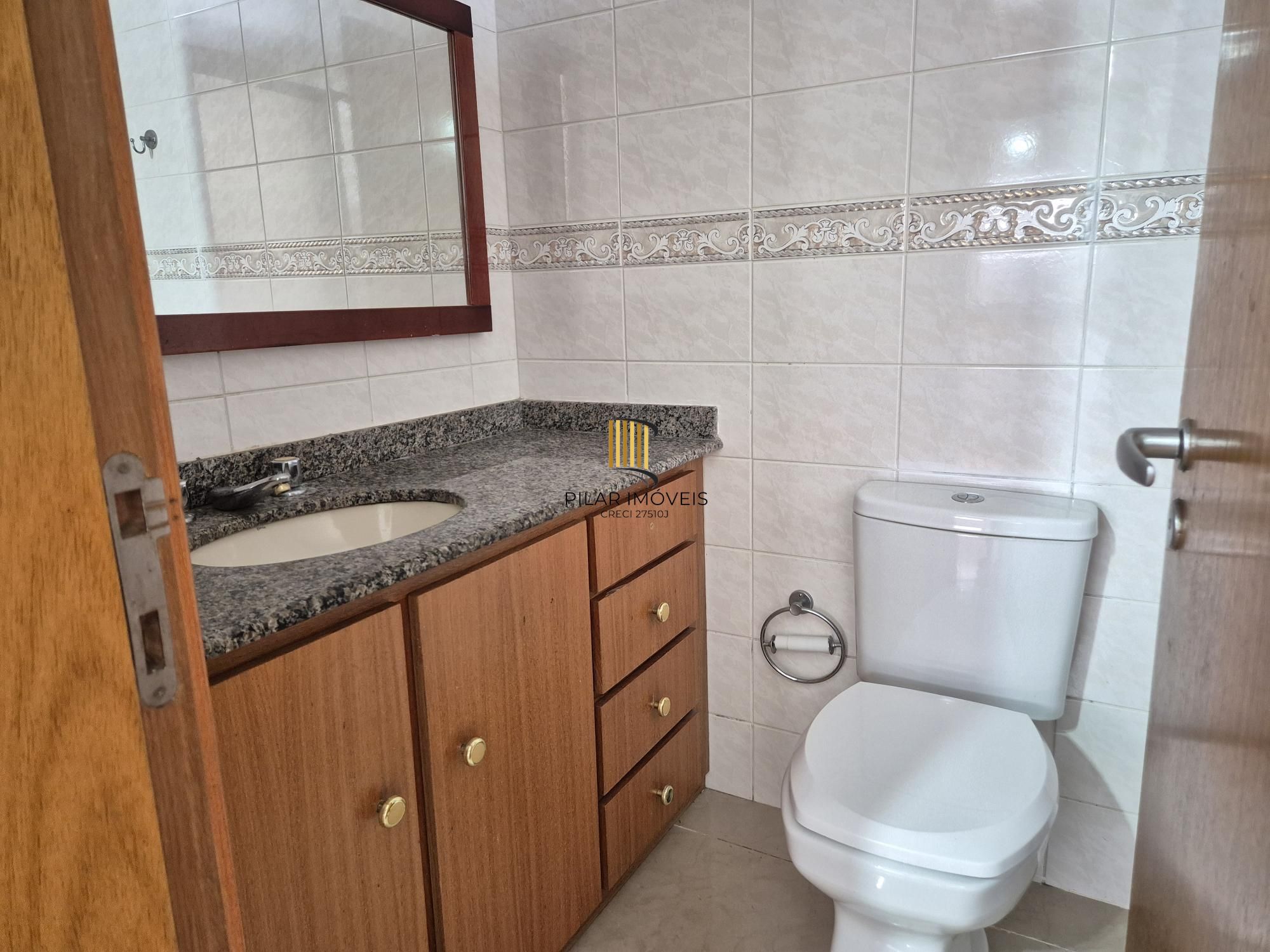 3D com suíte, churrasqueira e vaga