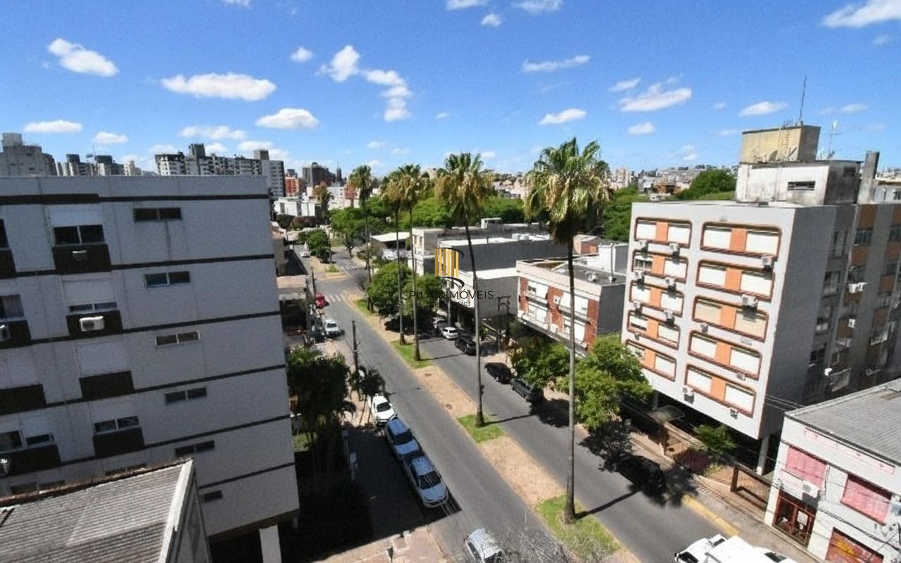 APARTAMENTO 2 DORMITÓRIOS COM 1 VAGA E SACADA COM CHURRASQUEIRA