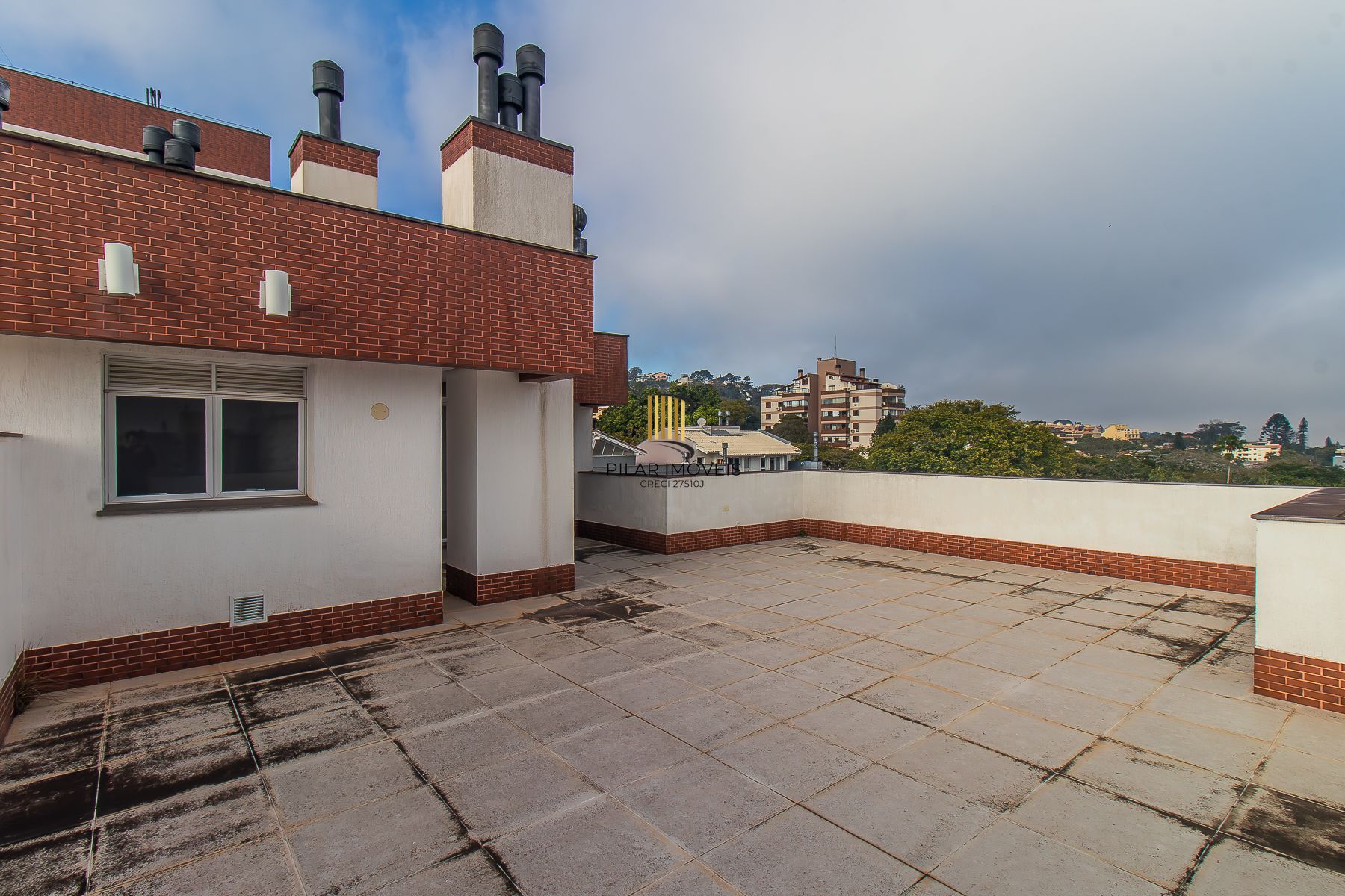 APARTAMENTO COBERTURA - 2 DORMS - 2 VAGAS - 166,21 m² - TRISTEZA