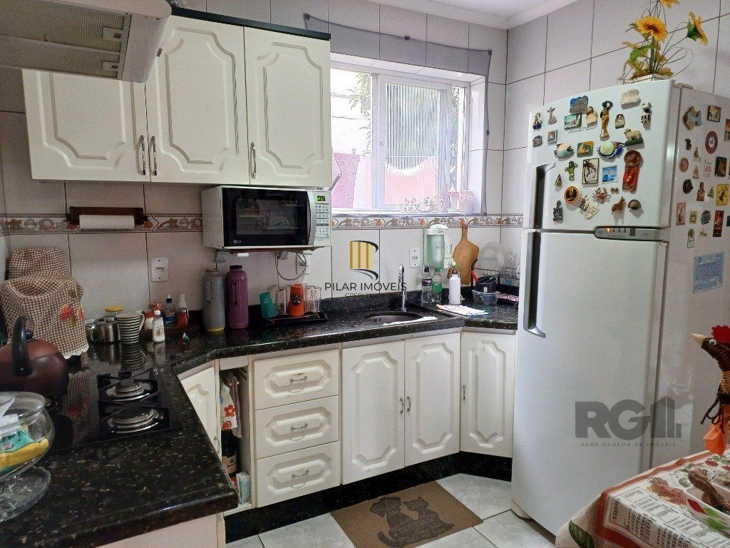 2D com dependência, ensolarado e ventilado.