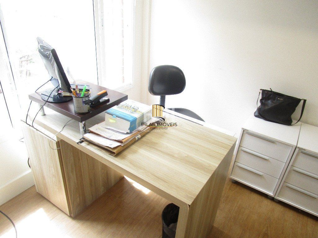 Casa para Venda - 227m², 4 dormitórios, 1 vaga - Menino Deus
