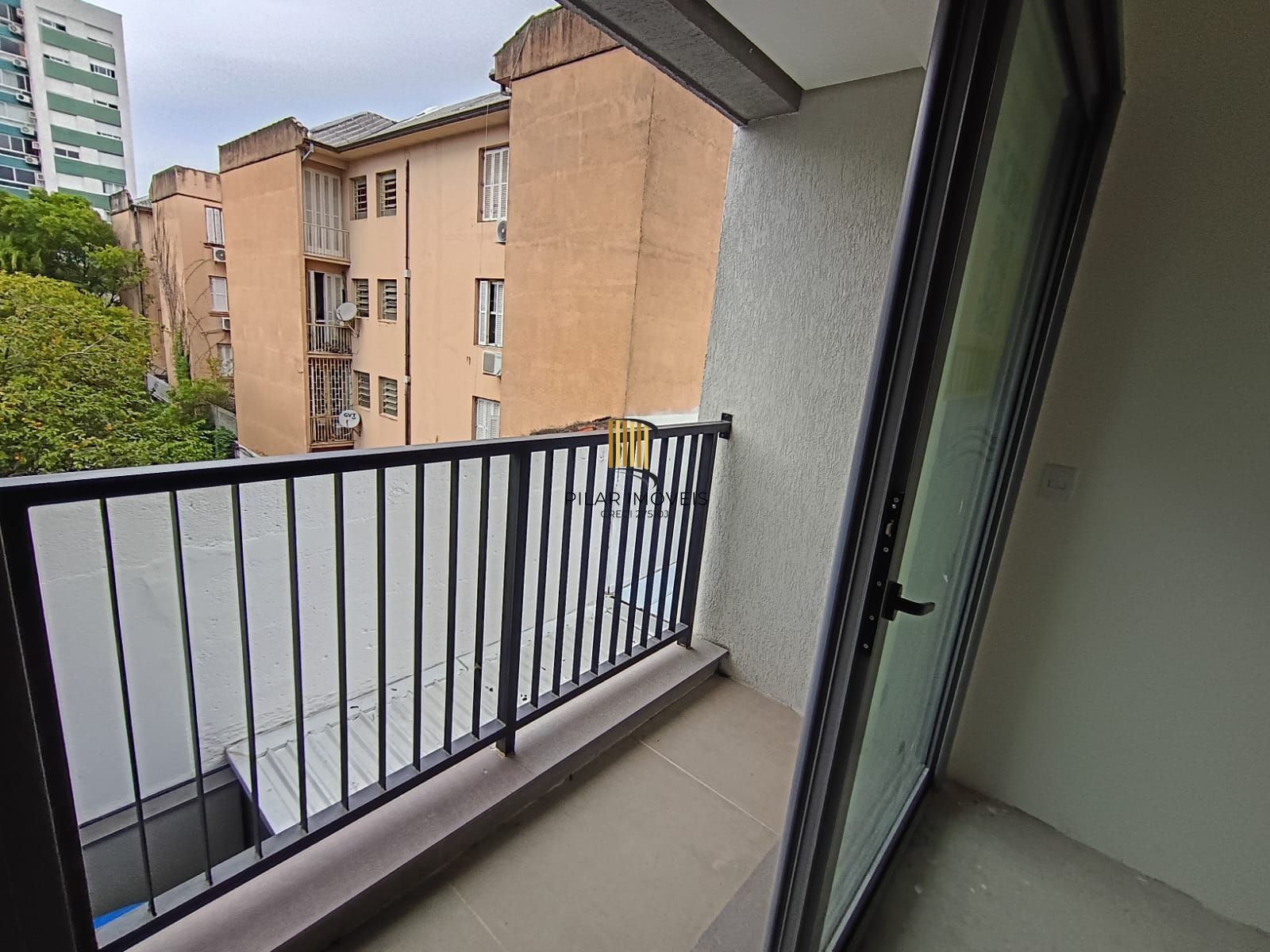 Apartamento 2 dormitórios, 1 suite, 1 vaga.