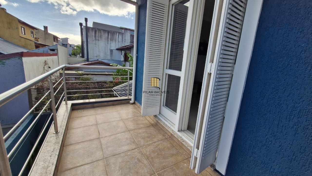 Casa em Condomínio Fechado com 163 m² de área útil, portaria 24 h e todo conforto de morar na hípica